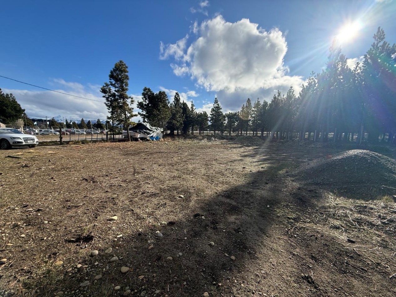 VENTA · LOTE 2.000 m² · Ruta 40 · Ingreso Aeroclub Bariloche