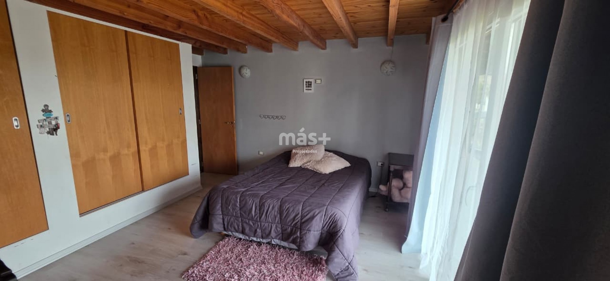 Casa 4 dormitorios, playroom, parque y garage doble - Dina Huapi